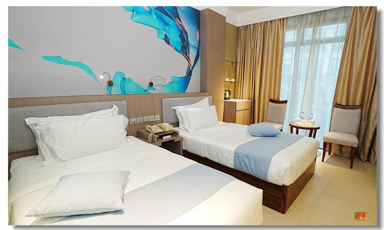 Pristine 1 Manila Ngoại thất bức ảnh